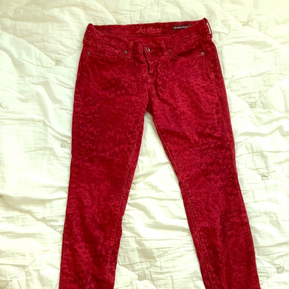 Lucky brand red skinny jeans with pattern